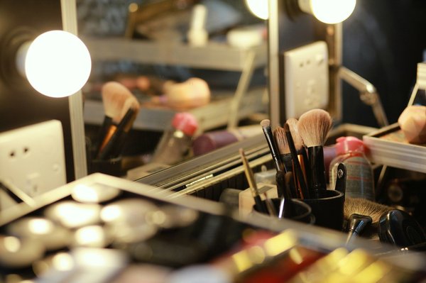 Organisateur maquillage : conseils et astuces pour bien choisir