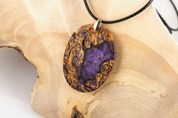 Bijoux résine faits main : des créations uniques et colorées